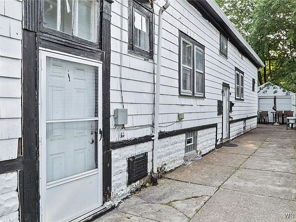 4th image of 167 Roebling Ave
