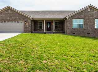 623 Menelaus Rd, Berea, KY 40403