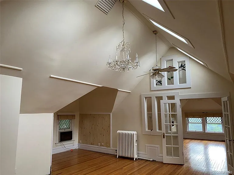1748 N High St #3 — Photo 6