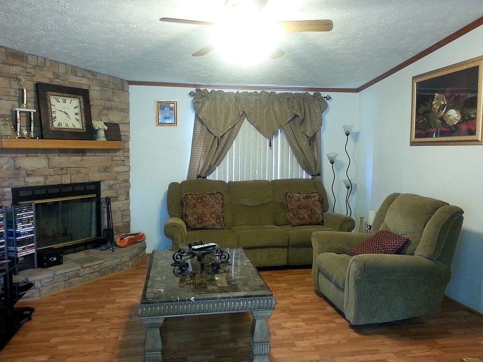2nd image of 106 Elnora Dr