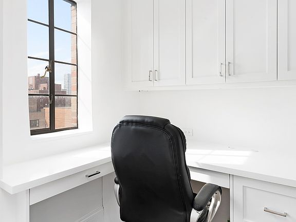 5th image of 10 Park Ave #18JH