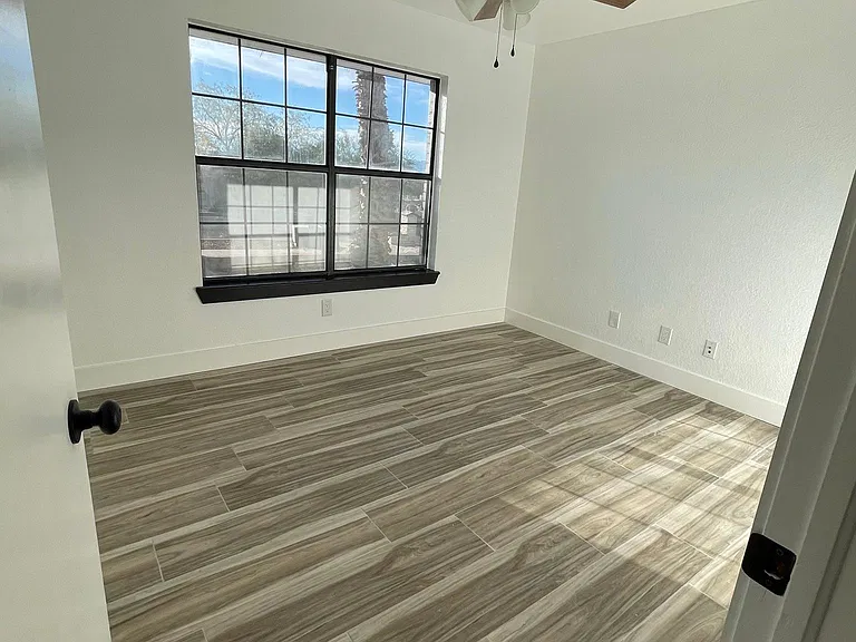 6729 Villa Hermosa Dr — Photo 11