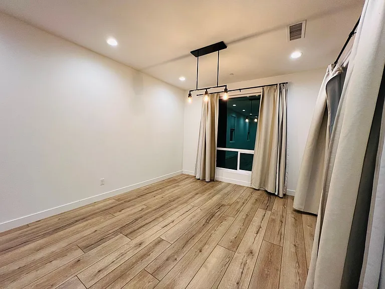 4366 Redrock Dr — Photo 27