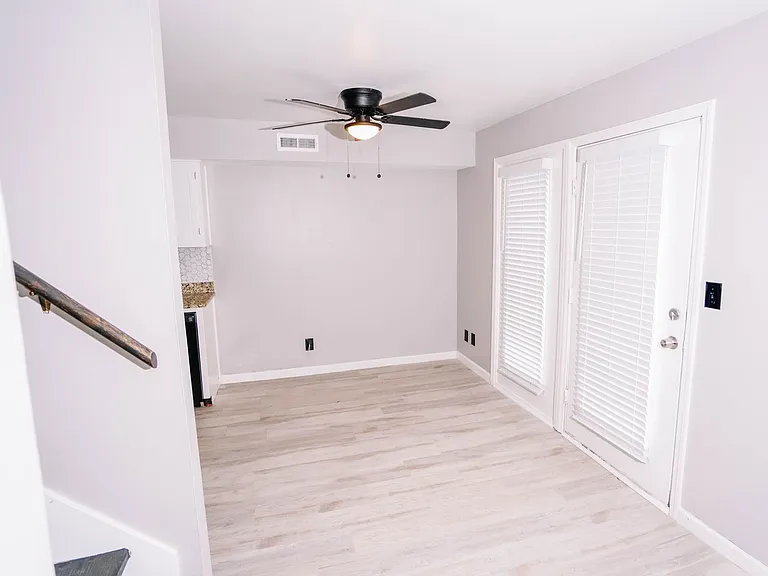 9018 Mahogany Row SE — Photo 5
