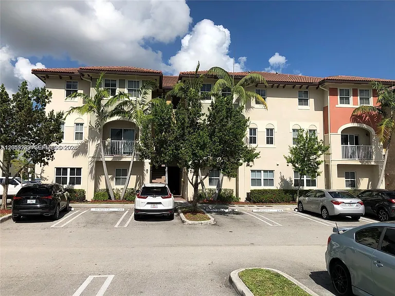 8760 NW 97th Ave #205 — Photo 1