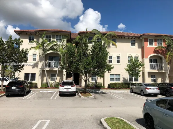 8760 NW 97th Ave APT 205, Doral, FL 33178