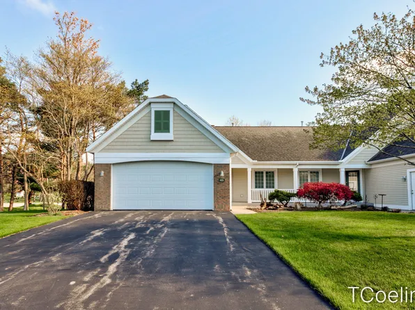 495 Timberlake Dr E, Holland, MI 49424
