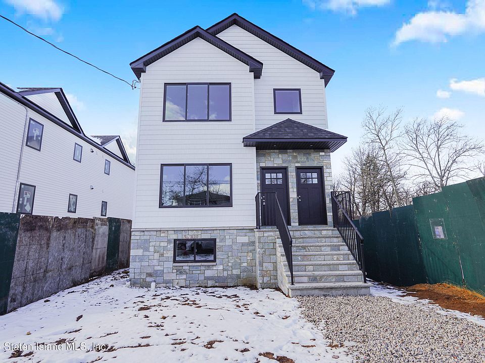 1st image of 296 Eltingville Blvd
