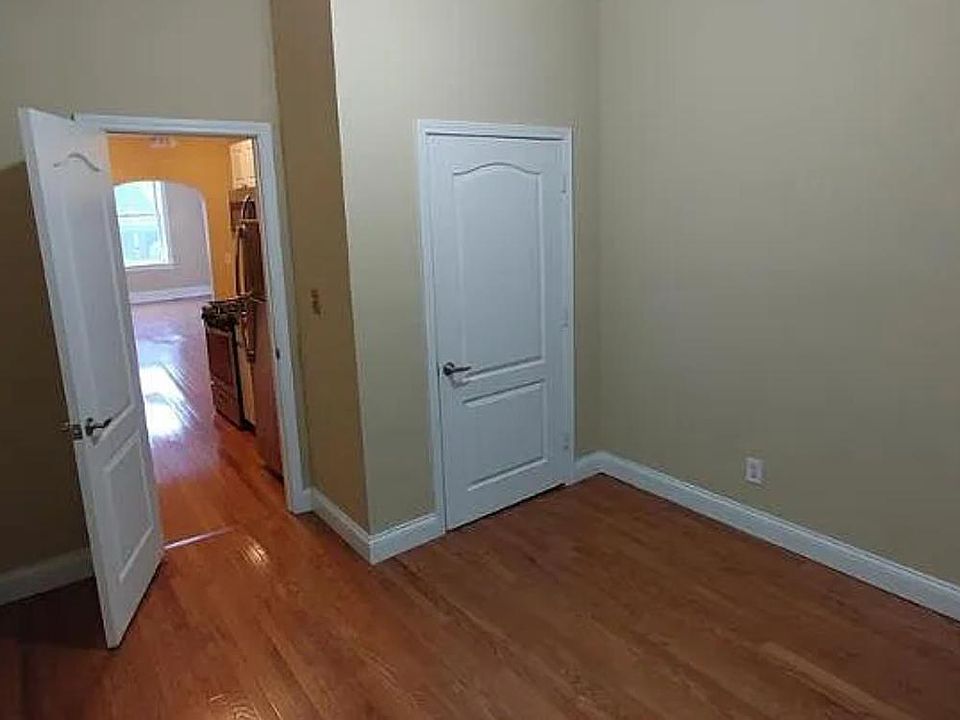 Unit Photo
