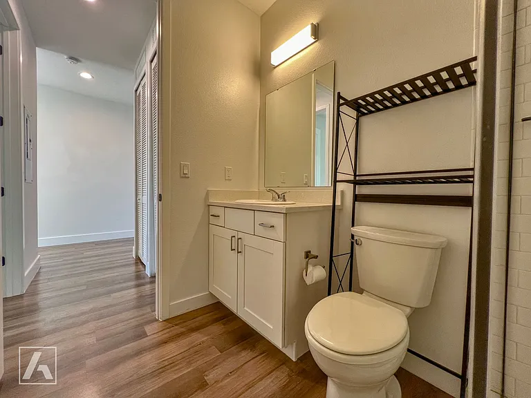 Modern Luxury Living at San Leon: Premier Apartments in Downtown Sanford — Photo 8
