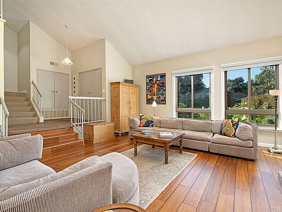 4th image of 3764 Green Gables Dr