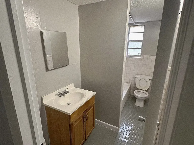 Aria Apartments — Photo 31