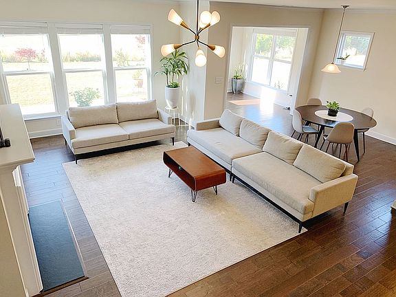 2nd image of 110 Fairgate Dr