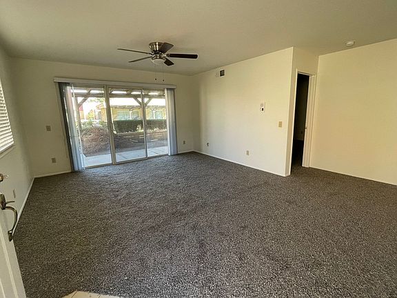 3rd image of 19052 Primrose Ln