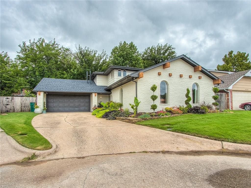 9209 Knightsbridge Rd, Oklahoma City, OK 73132 | Zillow