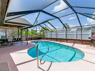 6819 NW Dragon St, Port Saint Lucie, FL 34983