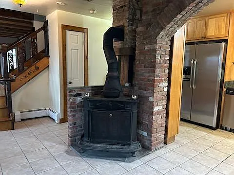 3 bed, 1720 sqft, $2,250 — Photo 4