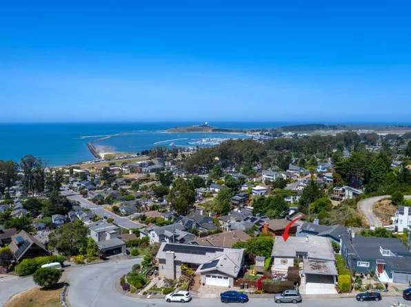 215 El Granada Blvd, Half Moon Bay, CA 94019