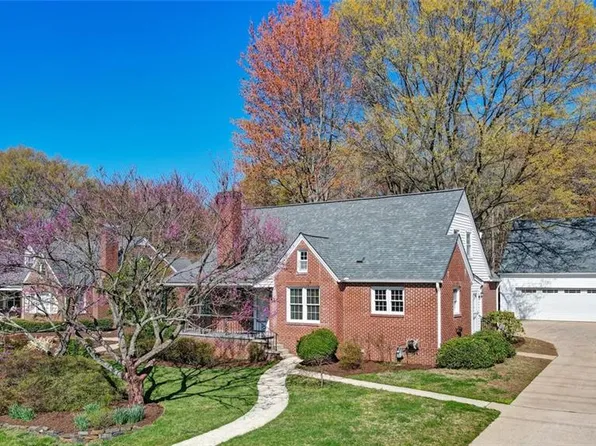 612 Parkway Blvd, Reidsville, NC 27320