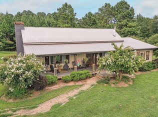 1302 Epworth Camp Rd E, Ninety Six, SC 29666