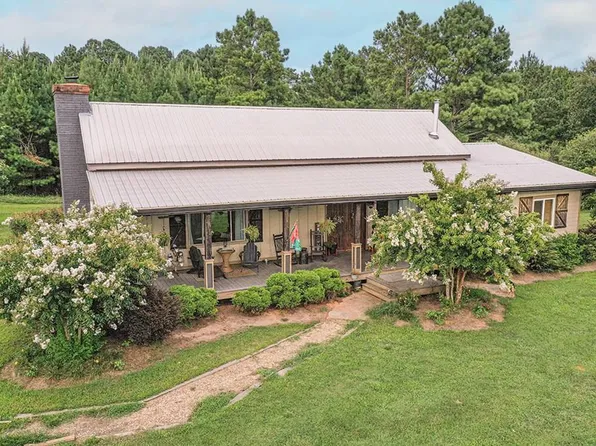 1302 Epworth Camp Rd E, Ninety Six, SC 29666