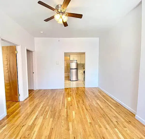 1819 2nd Ave #3H — Photo 5
