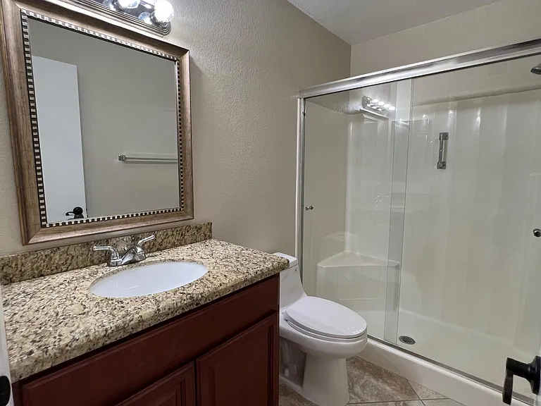 2534 E Villa Theresa Dr — Photo 11