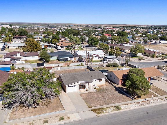 4th image of 2912 Piedras Rd