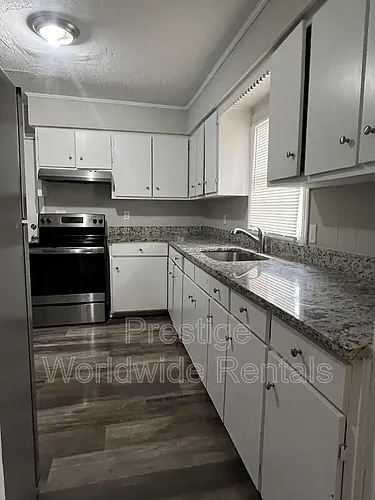 3104 Morehouse St Photo 1