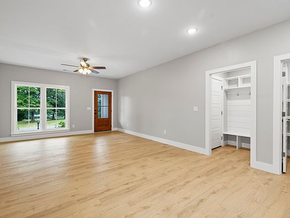4th image of 112 Bedrock Rd