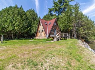 268 Calendar Brook Rd, Lyndonville, VT 05851