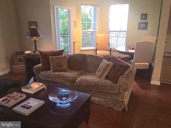 3rd image of 12937 Centre Park Cir APT 208