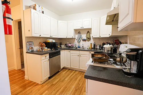 62 Egmont St #5 Photo 1