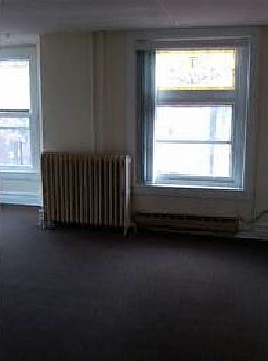2nd image of 1550 Chew St APT 2