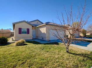 1768 Park Circle Dr, Lancaster, CA 93535