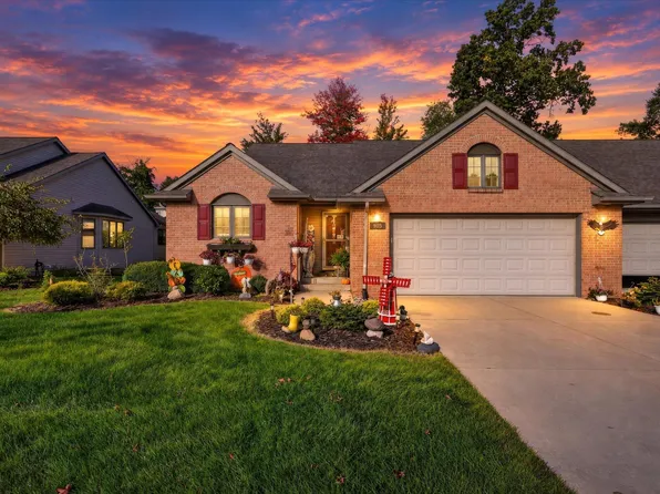 905 S Hawthorne Ct, Greenville, MI 48838