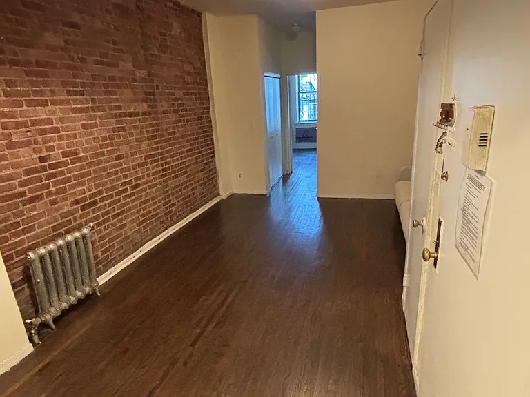 325 E 92nd St #2C — Photo 3