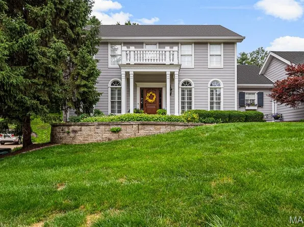 1411 Carriage Crossing Ln, Chesterfield, MO 63005