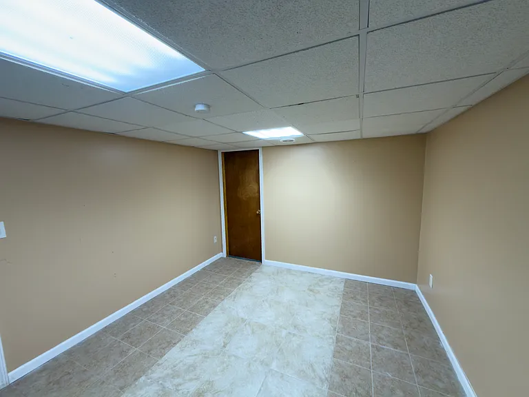 21233 Fairview Dr — Photo 40