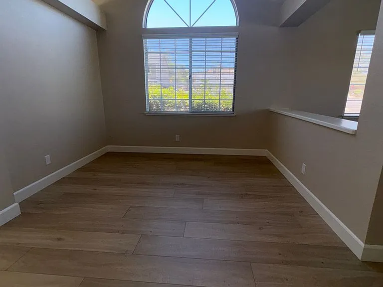 798 Shannon Dr — Photo 11