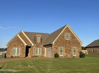 307 Cardinal Ln, Senatobia, MS 38668