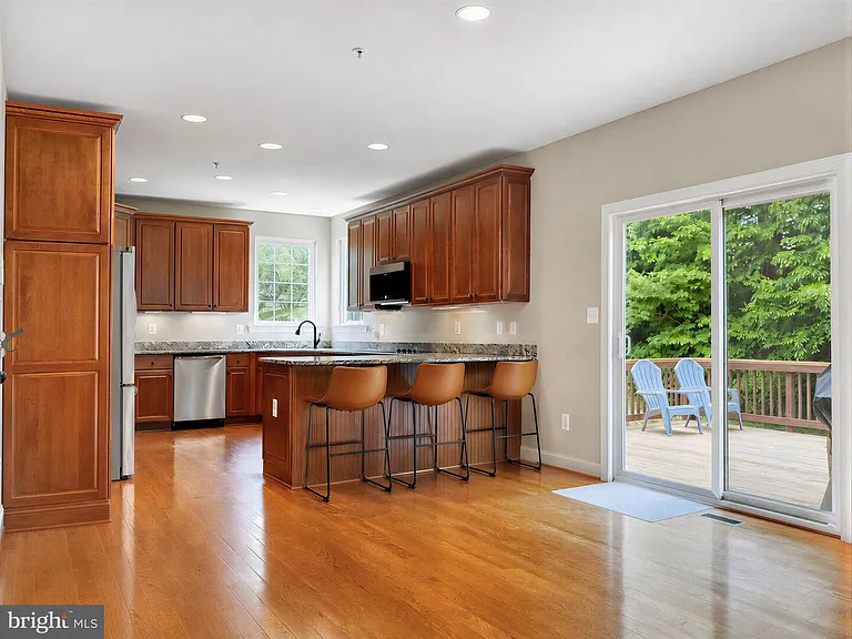 23017 Holloway Ct — Photo 23