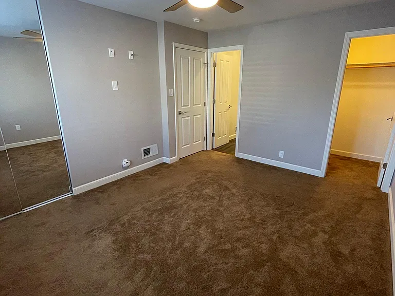 141 N Spruce Ave — Photo 10