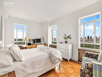 Rented by Sotheby's International Realty