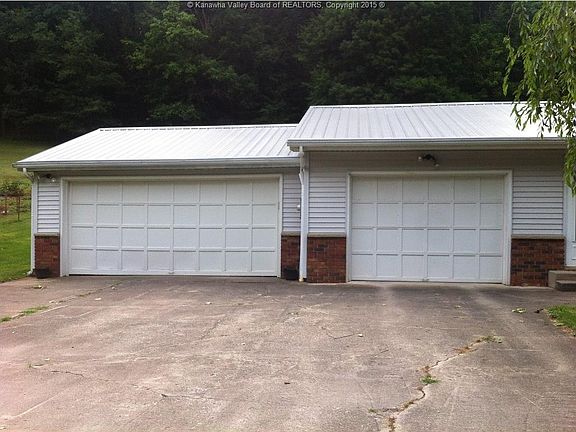 3 Car Attached Garage