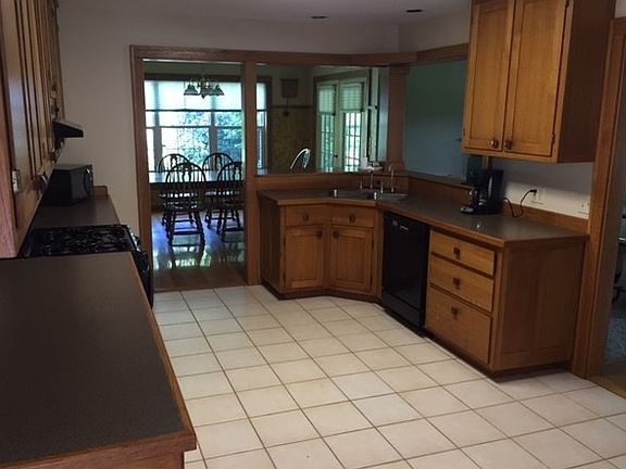 3rd image of 5584 Anita Dr
