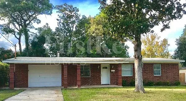 Building Photo - 6003 Holly Bay Dr
