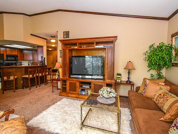 4th image of 680 Camino De La Reina #2411