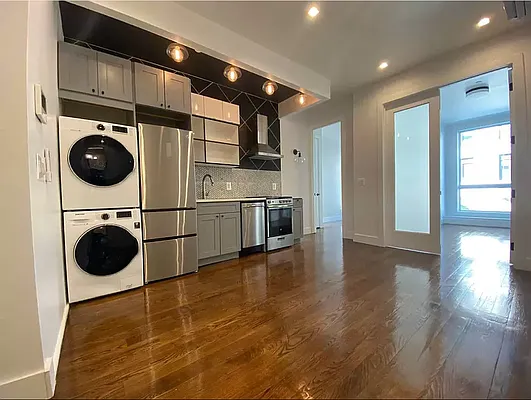 Rented by Lodger Corp | media 31