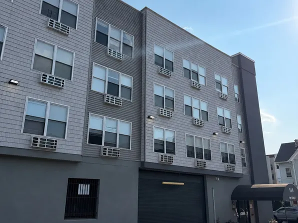 144 Fair St, Paterson, NJ